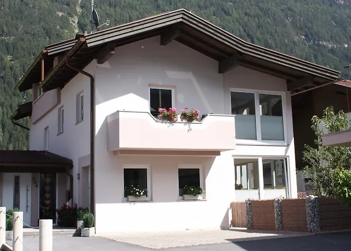 Julia アパート *