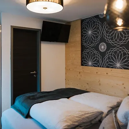 جوليا لانغنفلد